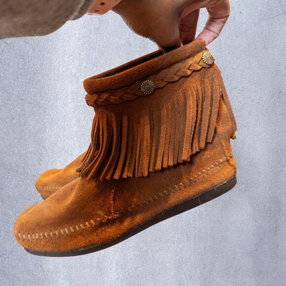 Minnetonka Moccasin Back Zip Hardsole Boot - Brown  Minnetonka Brown Suede Fringe Back Zip Ankle Boots Women’s 7.5